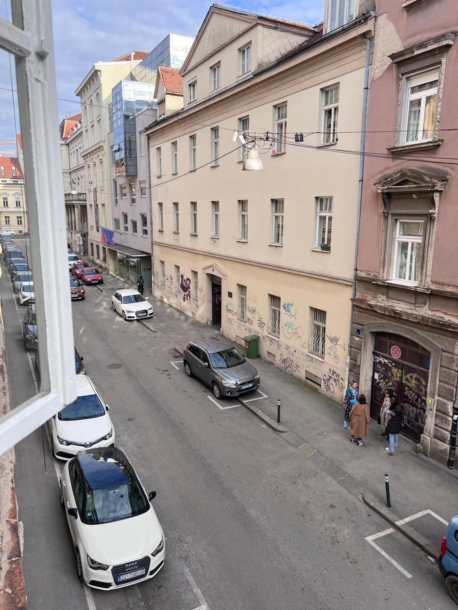 Central Dainty - Boutique Apartment In Zagreb City Centre Dış mekan fotoğraf